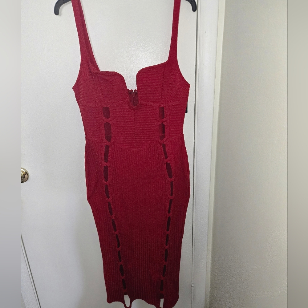 Fashion nova cut out dress midi style.Size 1x